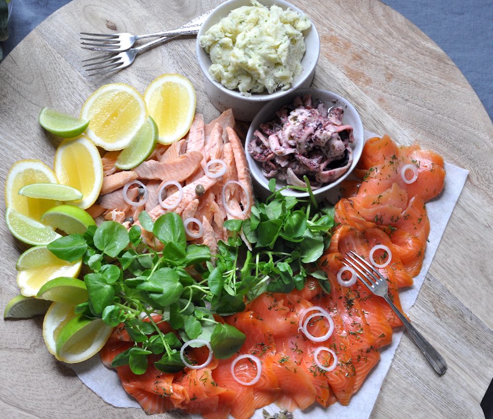 Simple seafood platter